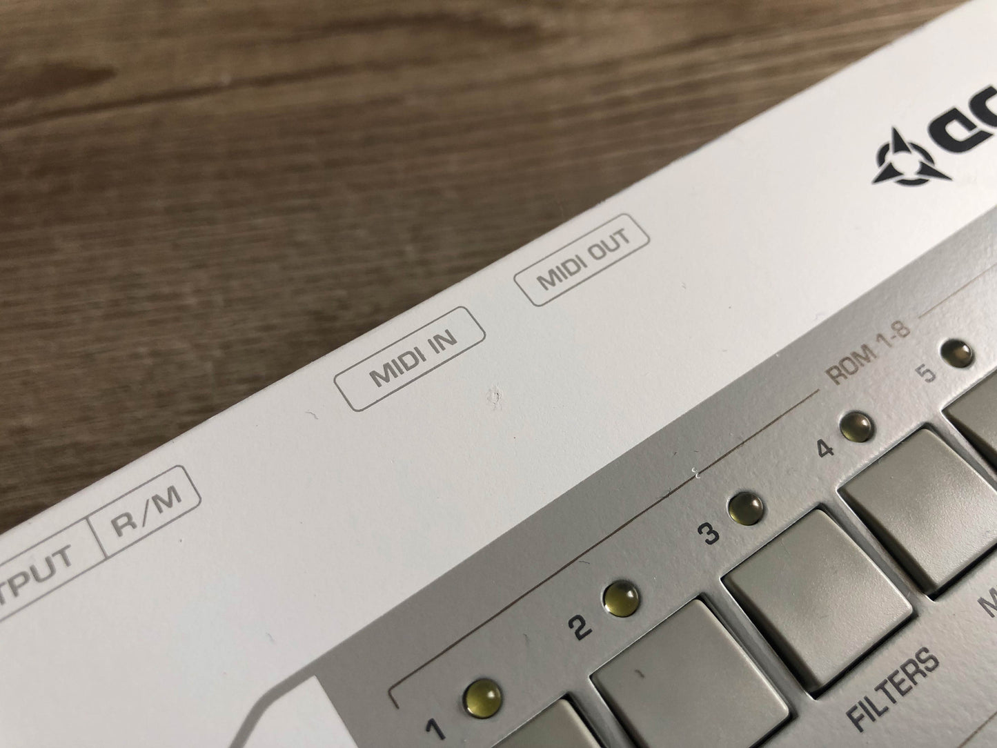 Access Virus TI Snow, All New Tacts & New Battery, w/ PSU + USB Cable