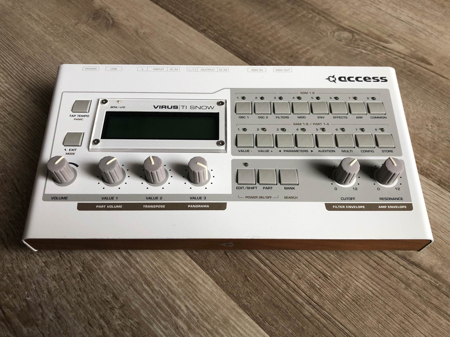 Access Virus TI Snow, All New Tacts & New Battery, w/ PSU + USB Cable