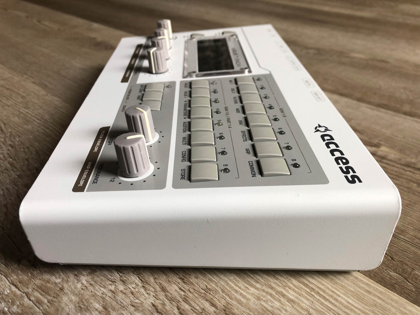 Access Virus TI Snow, All New Tacts & New Battery, w/ PSU + USB Cable