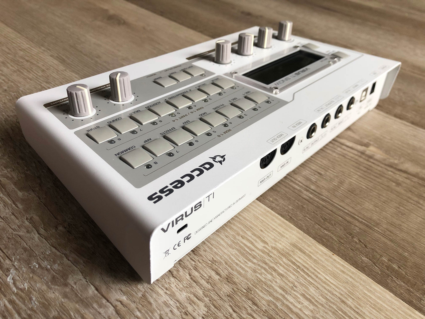 Access Virus TI Snow, All New Tacts & New Battery, w/ PSU + USB Cable