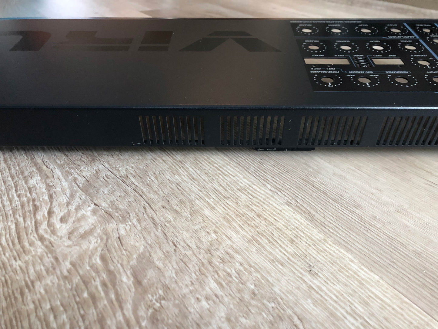 OEM Access Virus KC Faceplate w/ Side Panels