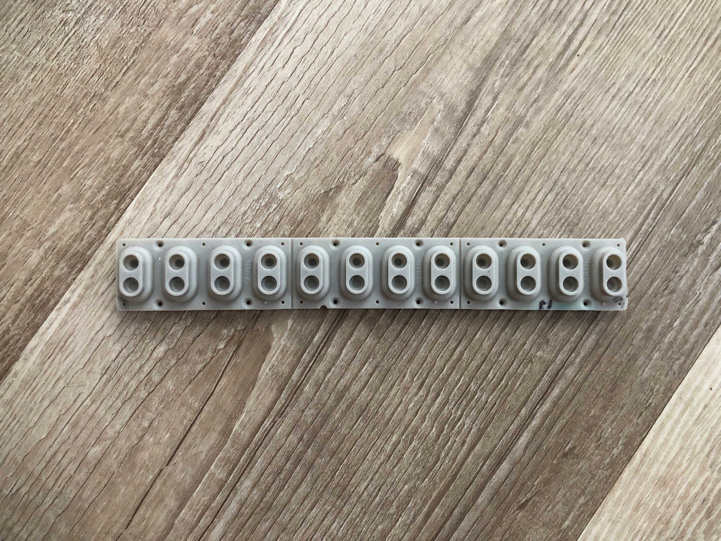 Access Virus OEM Contact strip, 12-note, Indigo, Indigo 2, KC, TI, TI2