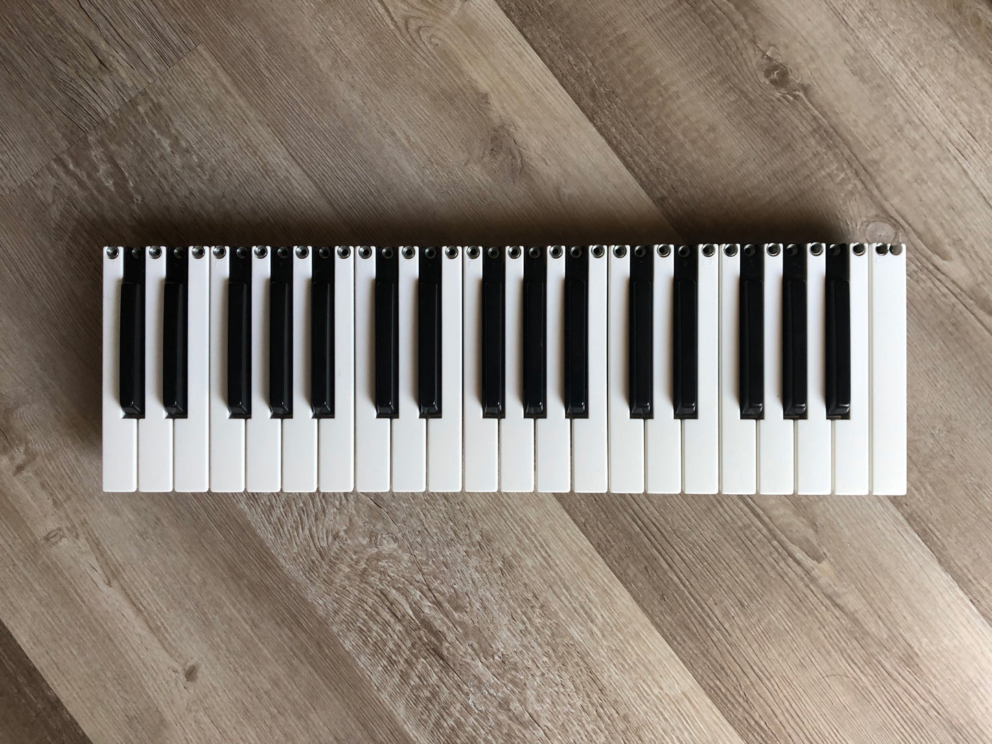 Access Virus TI Polar with New Battery, OG Power Cable, New USB Cable